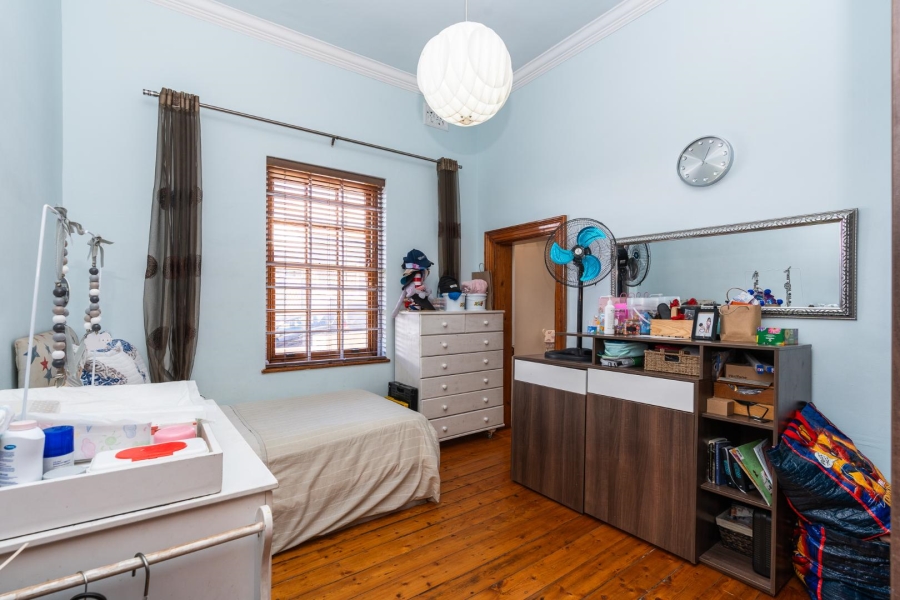 8 Bedroom Property for Sale in Walmer Estate Western Cape